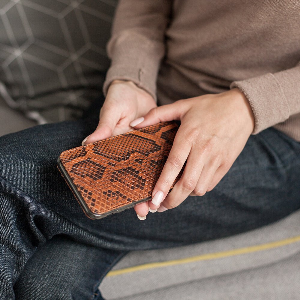 Leather Case iPhone SE Leather Python Gold | Marcel Robert - 7