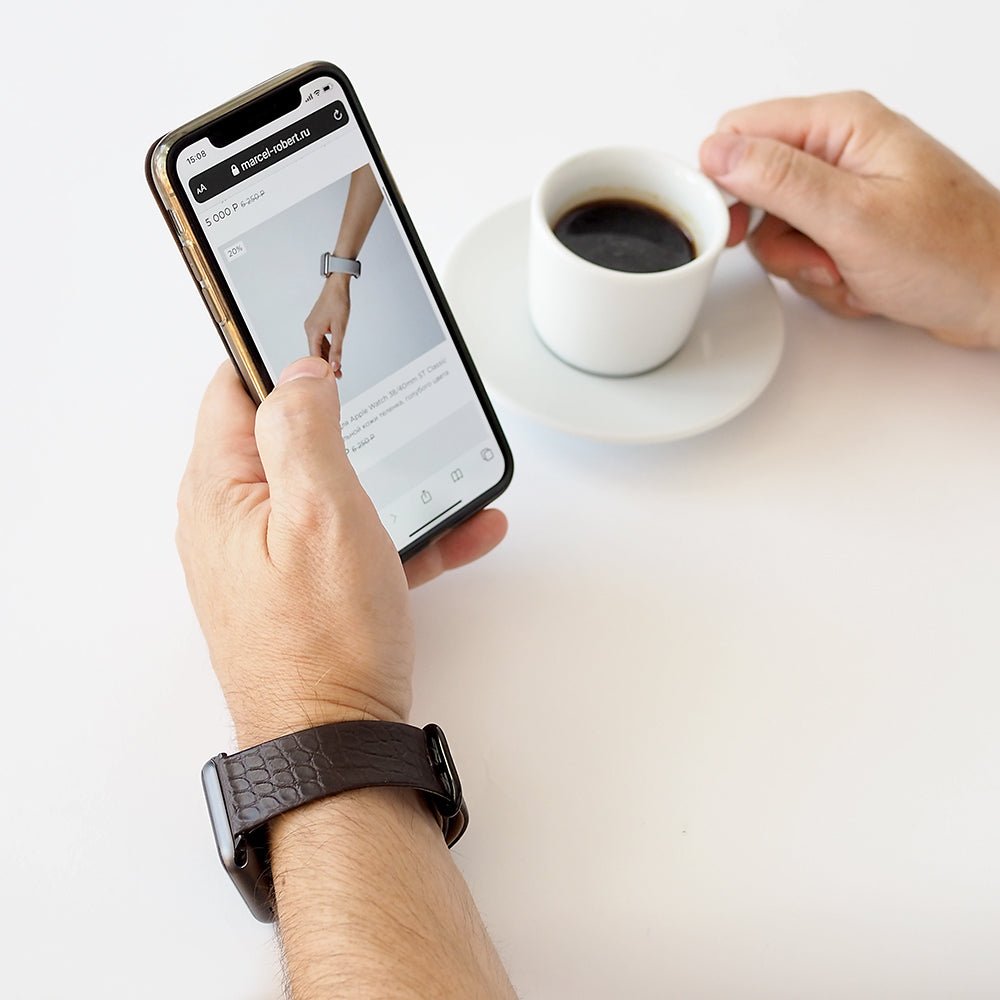 Black Alligator Strap Apple Watch 41/42mm | Marcel Robert - 7