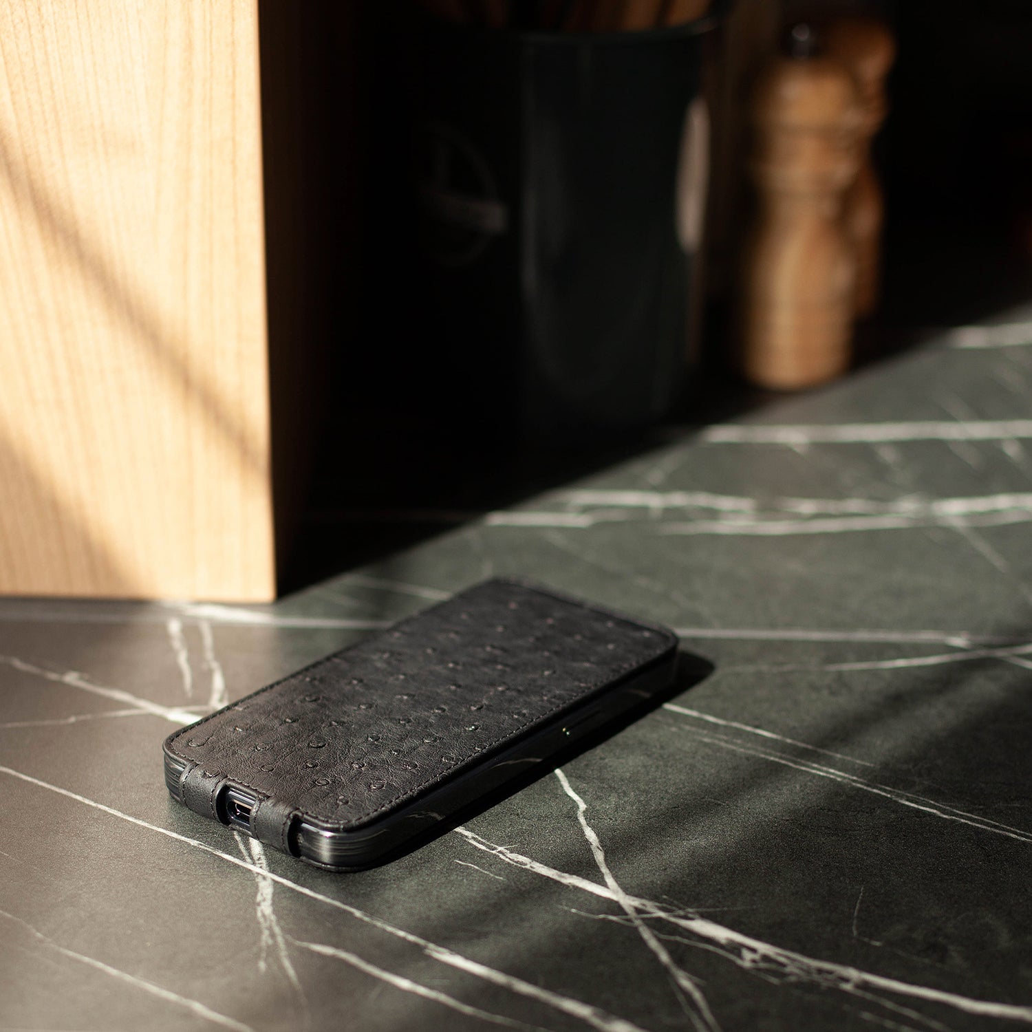 Case iPhone 17 Pro ostrich black