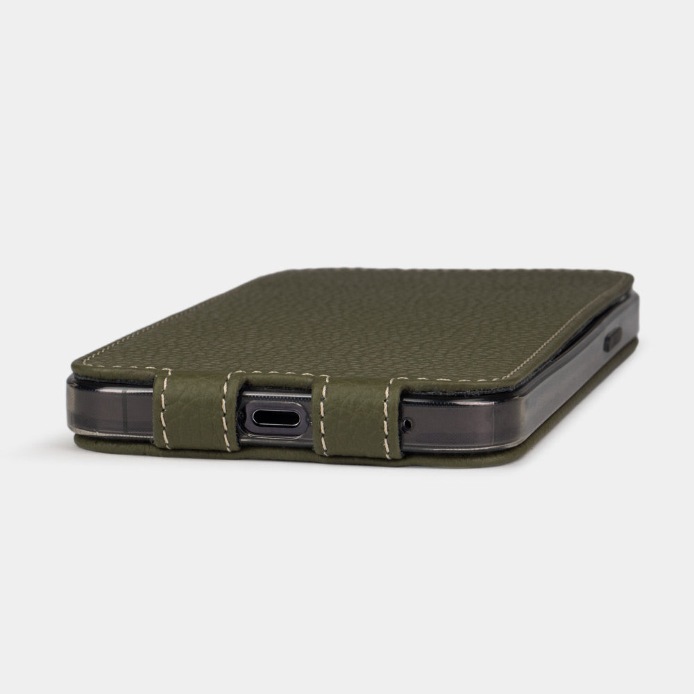 Luxury Green Leather Flip Case for iPhone 14 | Marcel Robert - 4