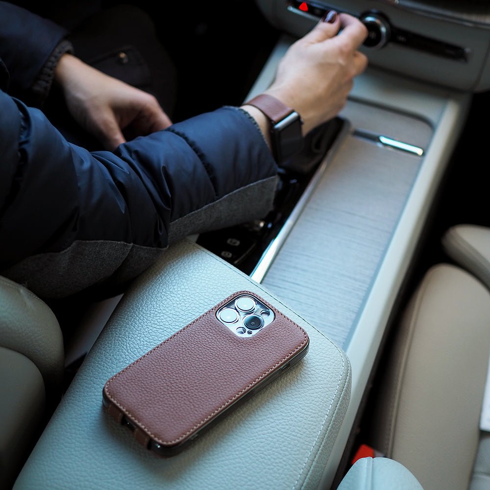 Premium Leather Case iPhone 13 Caramel | Marcel Robert - 11