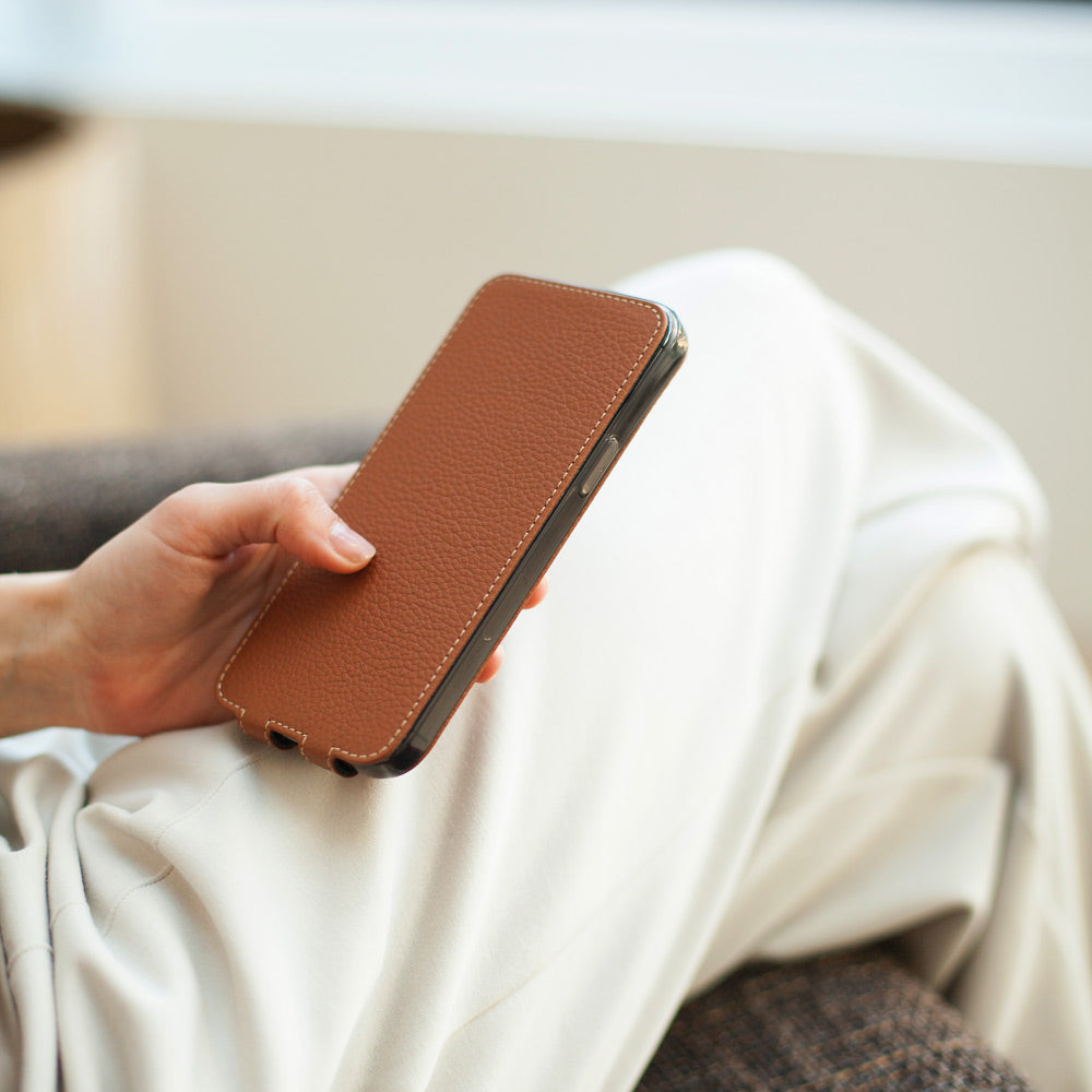 Genuine Calf Leather Case iPhone 14 Caramel | Marcel Robert - 0