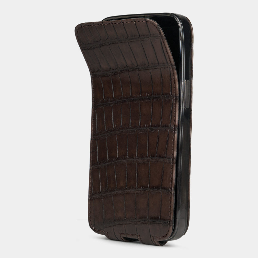 Alligator Flip Case iPhone 13 Pro Brown | Marcel Robert - 1