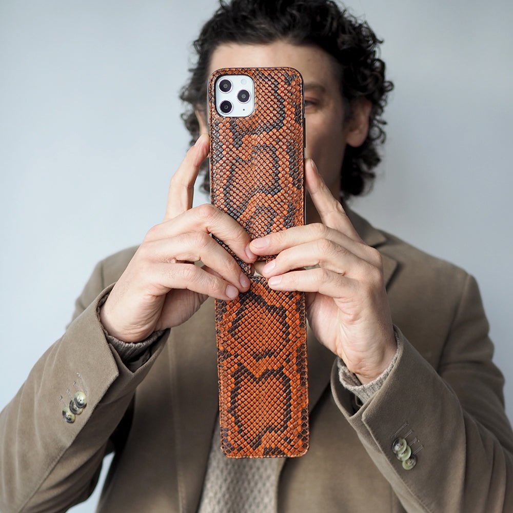 Python Leather Case iPhone 13 Pro Max Gold | Marcel Robert - 1