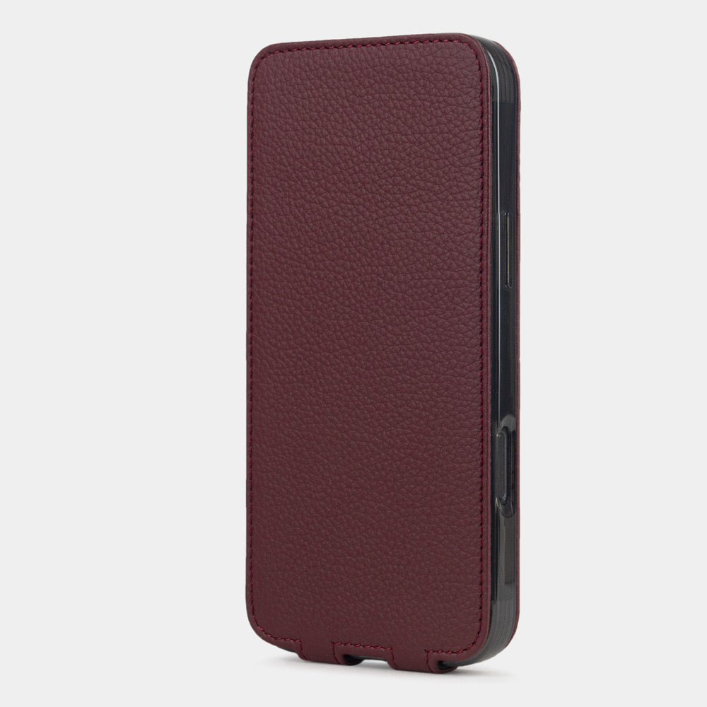 Handcrafted Leather Case iPhone 16 Pro Bordeaux | Marcel Robert - 2