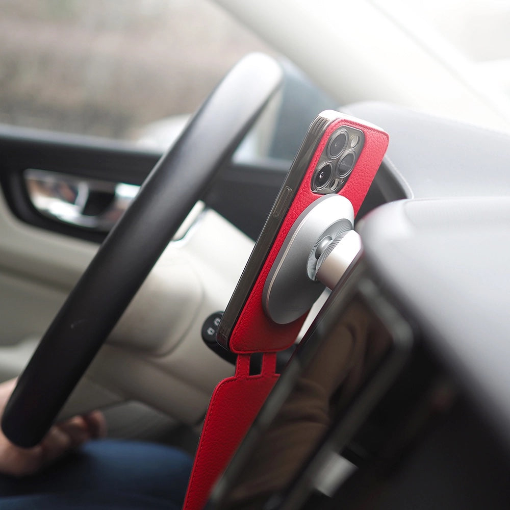 Premium Red Leather Case iPhone 15 Pro Max | Marcel Robert - 6