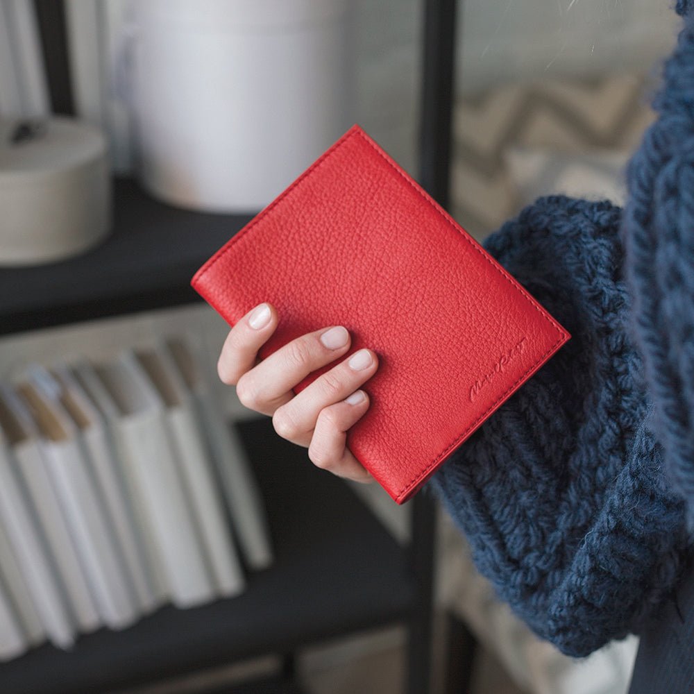 Leather Passport Cover Milano in Red Color | Marcel Robert - 4
