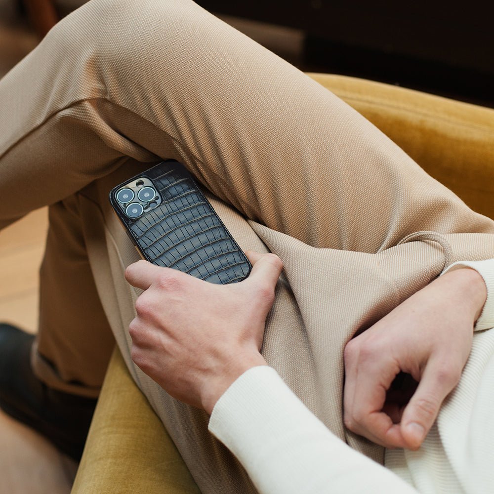 case iPhone 13 Pro alligator black | Marcel Robert