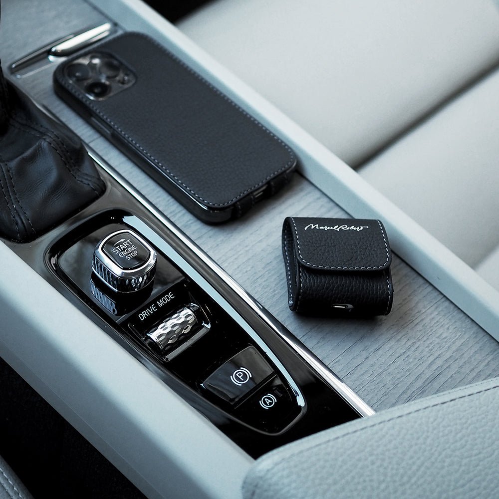 Elegant Leather Case iPhone 13 Black | Marcel Robert - 1